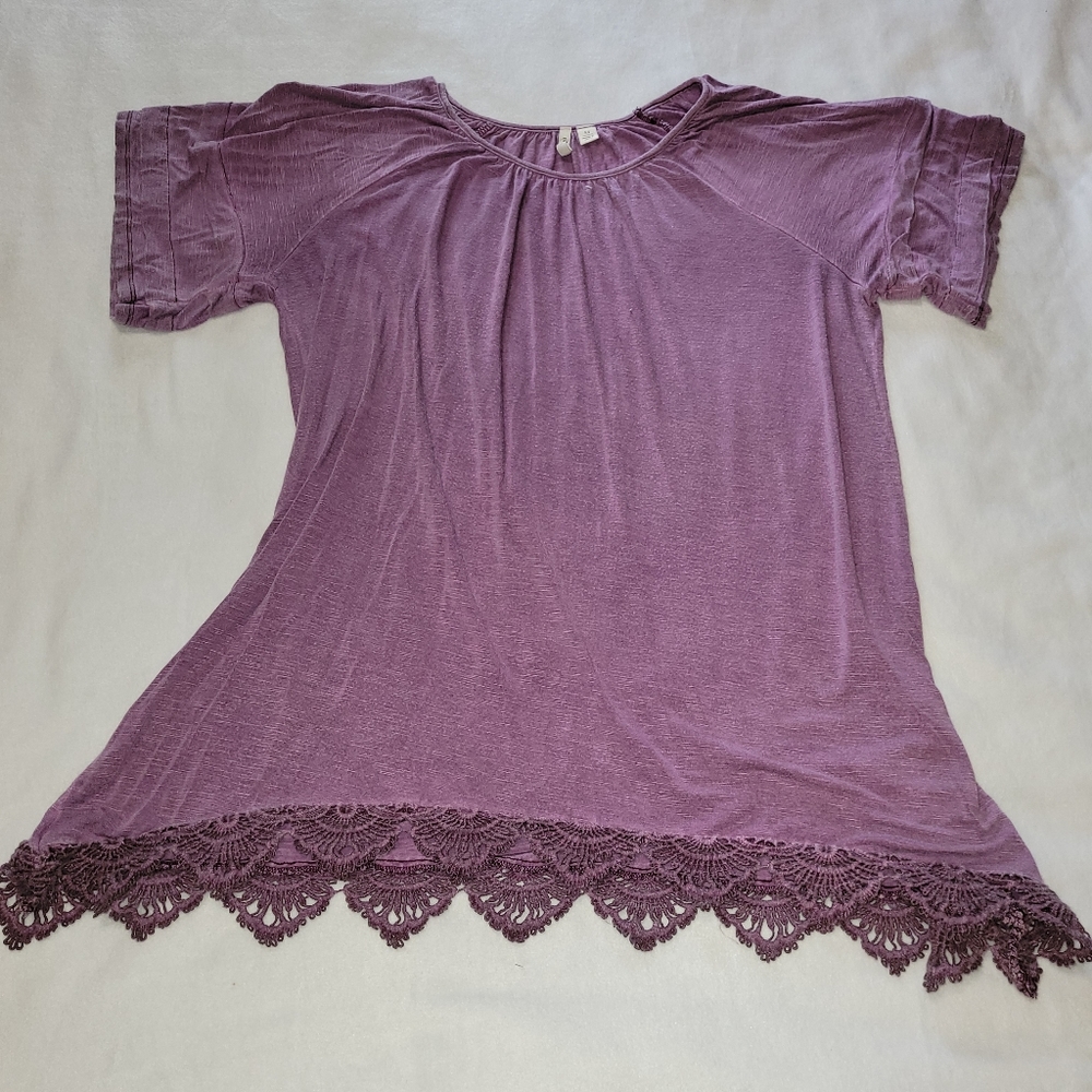 Tunic length short sleeved tee